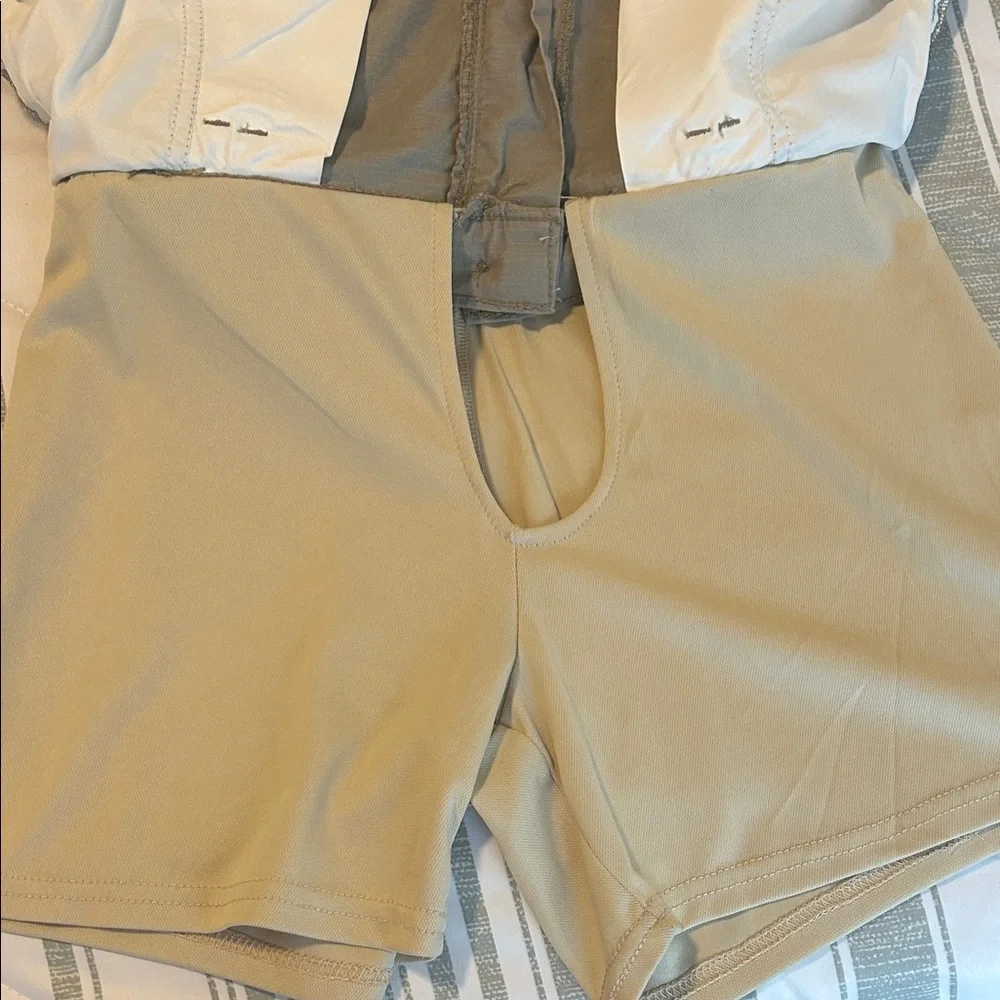 Lee Women's Tan Skort - Picture 5 of 5